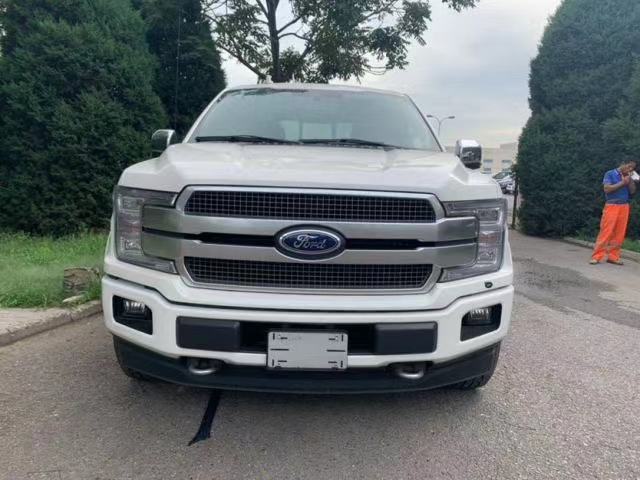 2021款福特猛禽F150 表面颇具动感内饰奢华