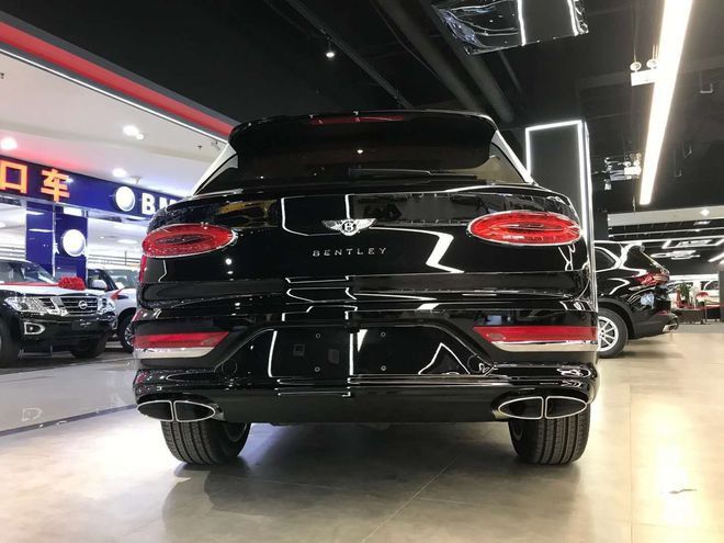 2021款宾利添越优惠30w 名车名不虚传