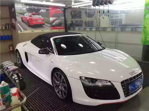 2021款奥迪R8两门两座软顶敞篷5.2跑车 