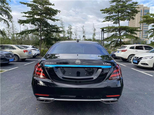2021款奔驰迈巴赫S680全车B7级防弹定制