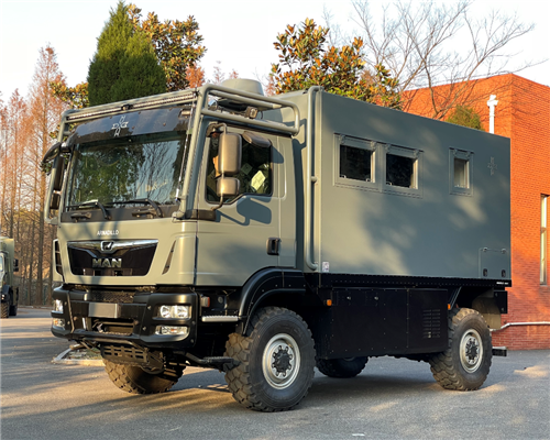 平行进口国六曼MAN4X4越野房车现车    