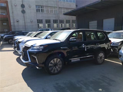 21款国六雷克萨斯LX570黑武士限量版   