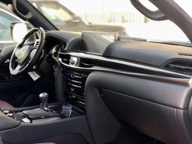 21款全新国六雷克萨斯LX570黑曜限量版 