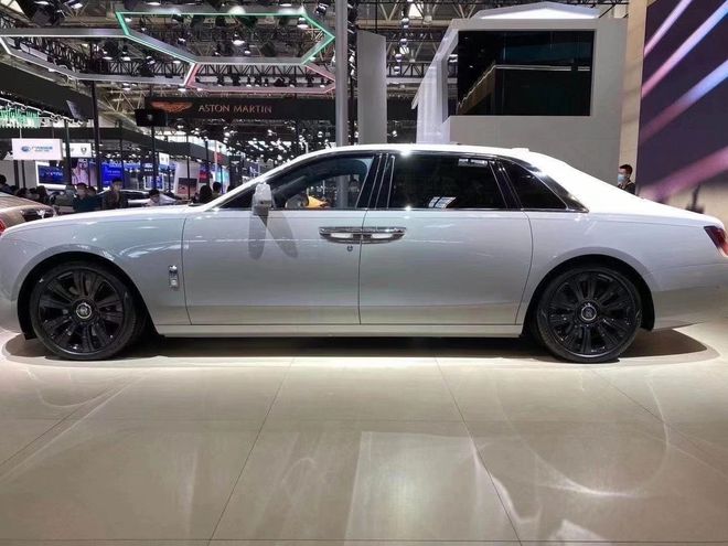 新劳斯莱斯古思特特惠大尺寸豪车大哥大