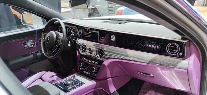 新劳斯莱斯古思特特惠大尺寸豪车大哥大