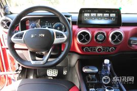 北京汽车-北京BJ40-2.0T 自动四驱致敬 2020版至尊型  ￥20.2