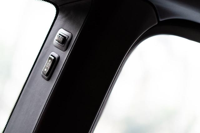 “对了，不要叫我 SUV”——体验劳斯莱斯库里南