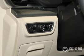 宝骏-宝骏RS-7-1.5T CVT 智能尊贵型 7座