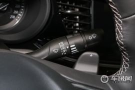 通用别克-君威-552T 豪华型