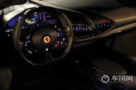 法拉利-SF90-3.9T V8 Spider  ￥499.8