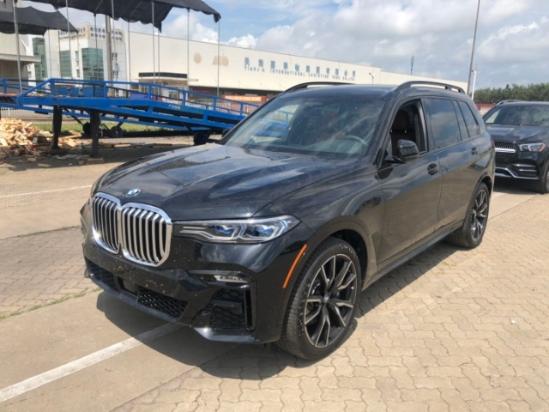 21款宝马X7 平行进口标配底盘升降雷测