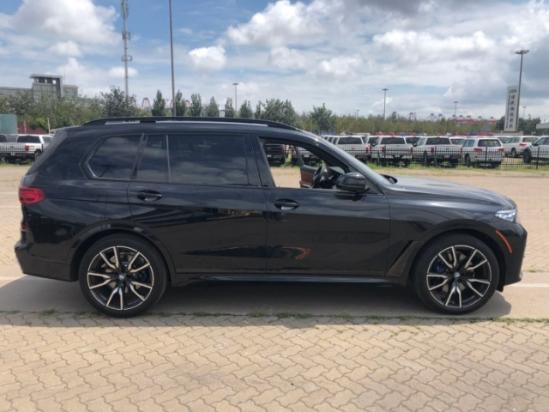 21款宝马X7 平行进口标配底盘升降雷测