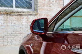 通用凯迪拉克-XT4-28T 四驱铂金版