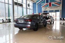 上汽集团-荣威i6 MAX-300TGI 自动爽酷天幕智驾Supreme版