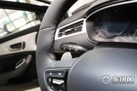 上汽集团-荣威i6 MAX-300TGI 自动爽酷天幕智驾Supreme版