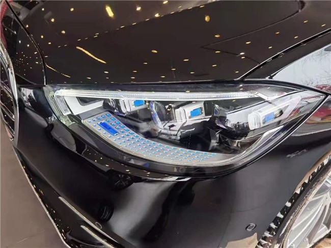 2021款奔驰S400L 标配和豪华版的价格  