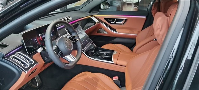 2021款奔驰S400L 标配和豪华版的价格  