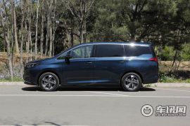 广汽乘用车-传祺M6-Pro 高配版  ￥0.0