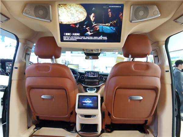 奔驰V260L高顶迈巴赫，豪华行政级MPV  