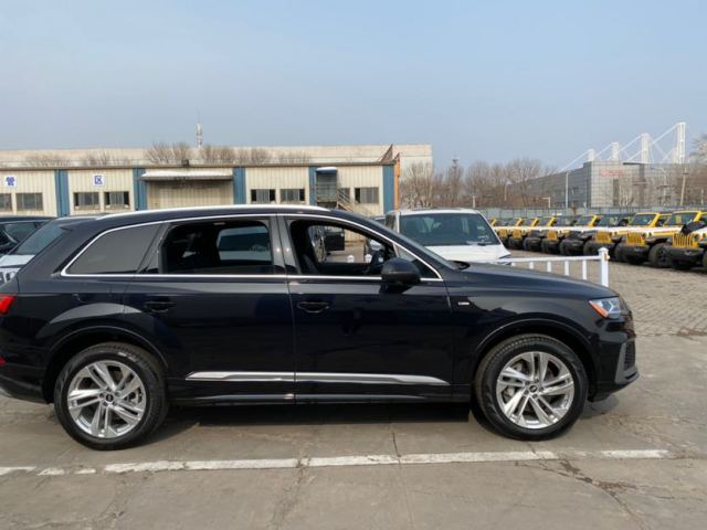 2021款奥迪q7全新上市20t59万30t67万起