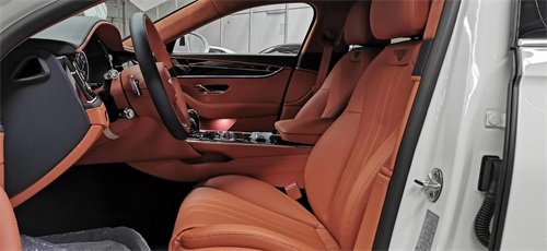 2021款宾利飞驰 高度好评荣耀感十足   