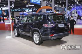 广汽菲克-大指挥官-2.0T 两驱领先版