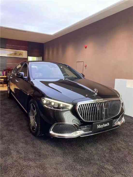 奔驰迈巴赫S480运动又豪华性能强悍    