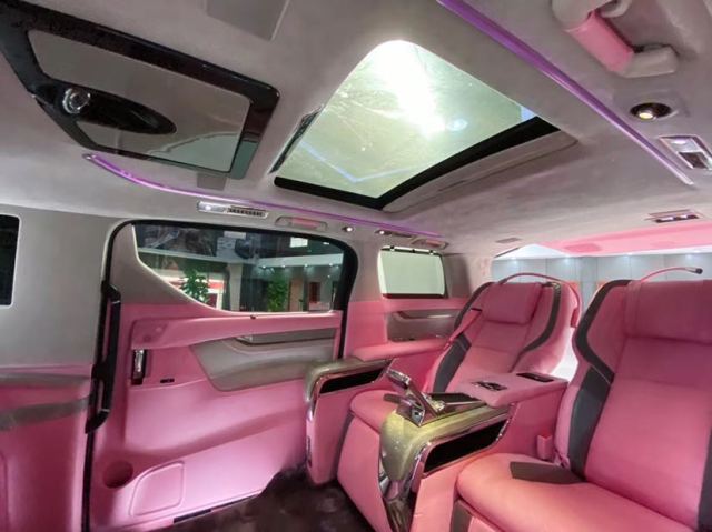 丰田埃尔法蒙娜丽莎系列接受内饰定制