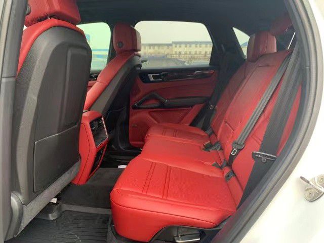 2021款保时捷卡宴Cayenne 3.0涡轮增压 
