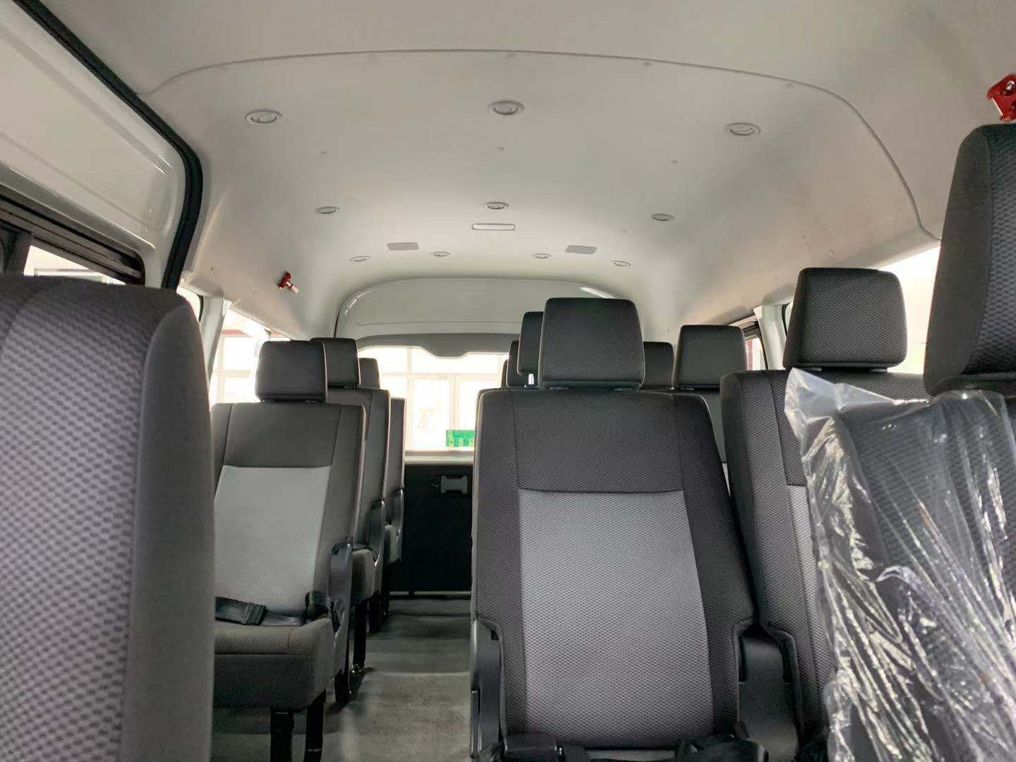 21款丰田海狮13座现车销售全国落户