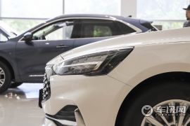 长安福特-福克斯-三厢 EcoBoost 180 自动锋潮型