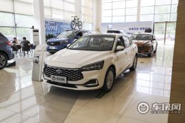 长安福特-福克斯-三厢 EcoBoost 180 自动锋潮型