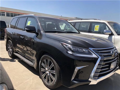 21平行进口雷克萨斯LX570黑武士限量版 