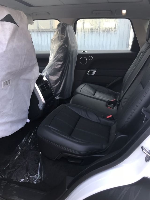 19款路虎揽胜运动2.0T汽油版 国六现车 