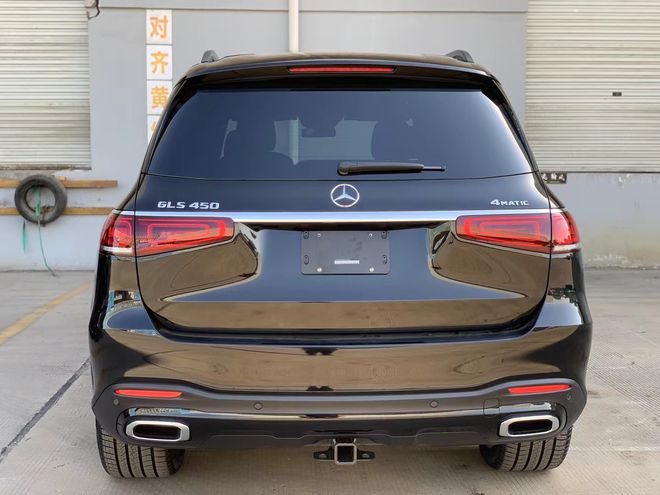 2021款奔驰GLS450俯仰天穹星月同辉    