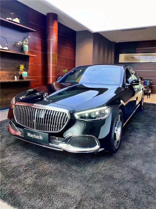 2021款奔驰迈巴赫S480最低加多钱提车  