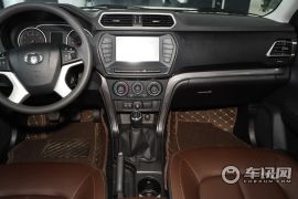 长城汽车-风骏5-2.4L 汽油两驱超值型大双排国VI 4K22D4M