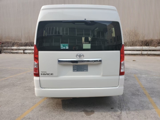 2021款丰田海狮崭新人性化设计的HIACE 
