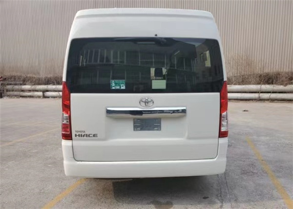 2021款进口丰田海狮13座黄仅售36万    