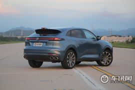 长安汽车-长安UNI-K-2.0T 全轮驱动尊贵型