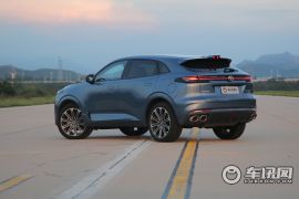 长安汽车-长安UNI-K-2.0T 全轮驱动尊贵型