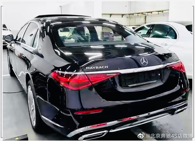 2022款奔驰迈巴赫S580 跟我一起来掀啊 