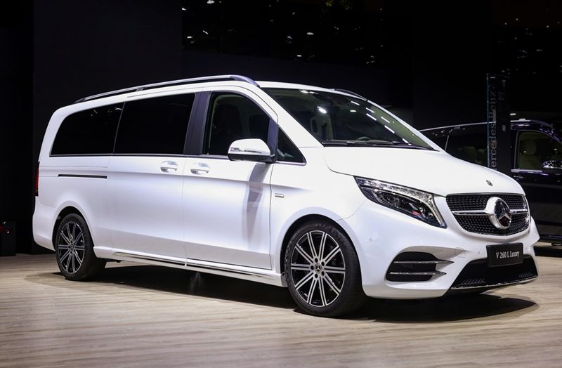 奔驰成都车展阵容：C级/S级上市，V级首秀