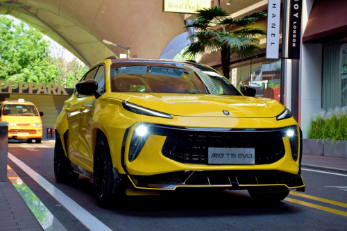 改装展车上台,这辆风行T5 EVO“很飒”