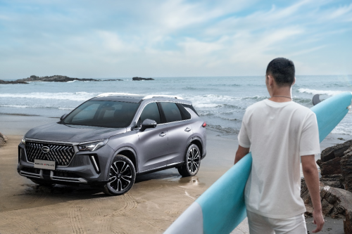 超大杯享受，传祺GS4 PLUS为老父亲的舒适生活加码