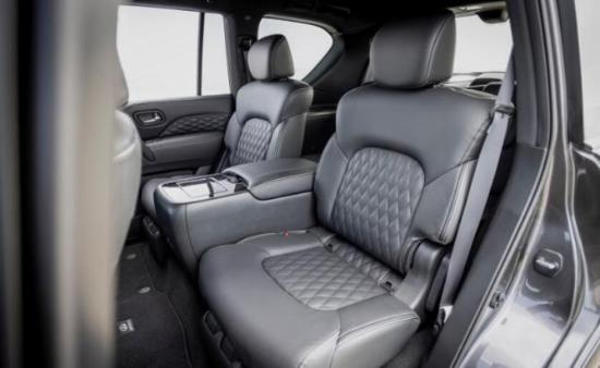 新知达人, 对标宝马X7 英菲尼迪QX80曝光 坚持V8信仰 配7AT