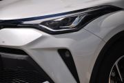 广汽丰田-C-HR双擎-2.0L E-CVT尊贵版