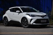 广汽丰田-C-HR双擎-2.0L E-CVT尊贵版