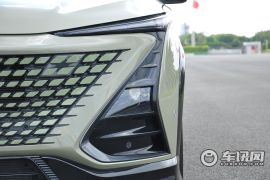 长安汽车-长安UNI-T-1.5T 运动版 旗舰型   ￥13.89