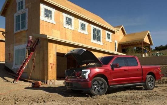 新知达人, 续航大约480公里 福特F-150闪电 四驱+最大563马力